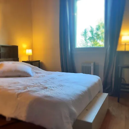 Chez Benoit, Sejour Zen, D'amis Проживание в семье